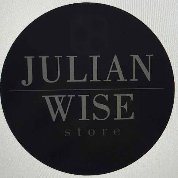 Meet your Posher, Julian - Picture 1 of 1